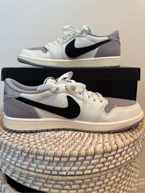 Retro Jordan 1 low- Nike Travis Scott Sz 10-100% authentic
